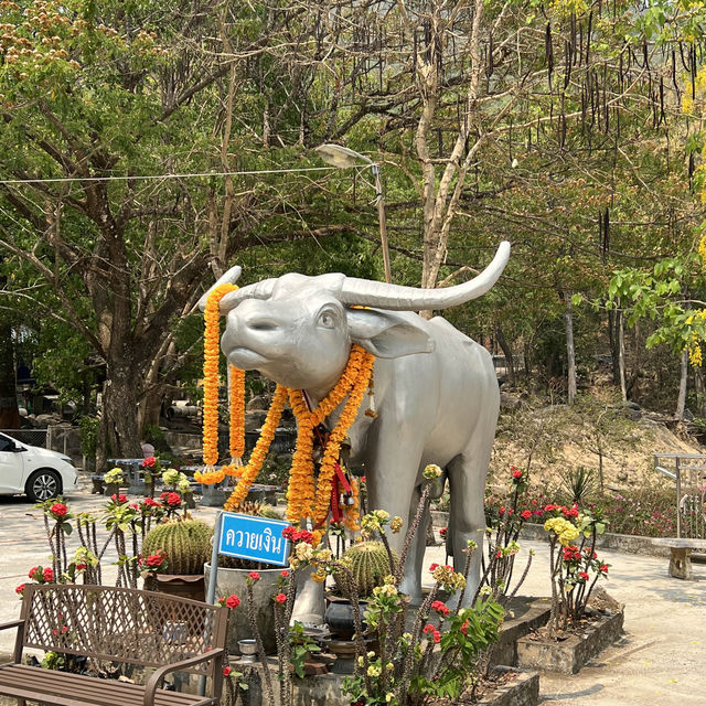 วัดพระบาทภูควายเงิน