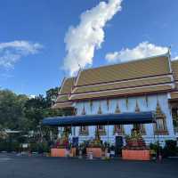 ทำบุญหย่อนใจที่วัดเขาตะแบก