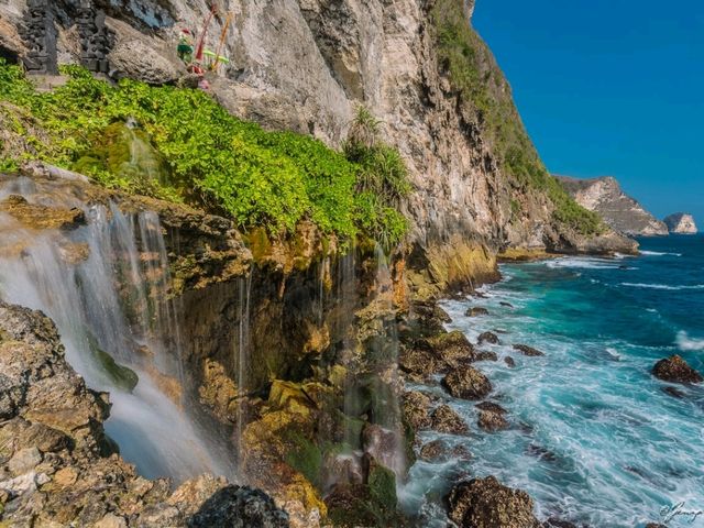 ⛲ Explore Guyangan Waterfall 