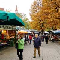 뮌헨을 대표하는 시장 Victuals Market, Viktualienmarkt