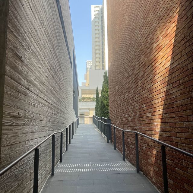 油街實現