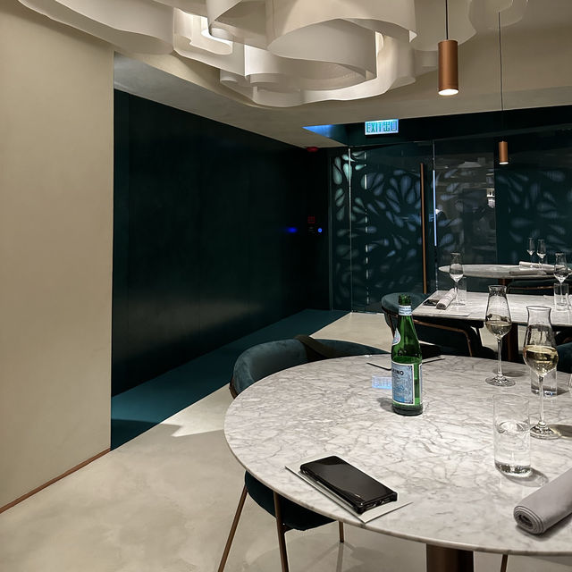 中環蘇豪神秘墨綠大門｜高質意大利菜｜The Italian Club Seafood Wine Bar 