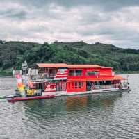 ล่องแพ MC. Star cruise halabala ณ เขื่อนบางลาง 
