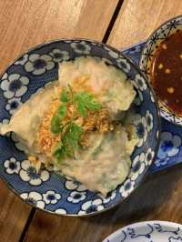 หลงโถว คาเฟ่ (LhongTou Café)