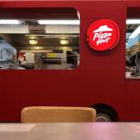 📍香港中環｜Pizza Hut美式餐車登陸中環街市！有得打卡又有限定青提批！🍕