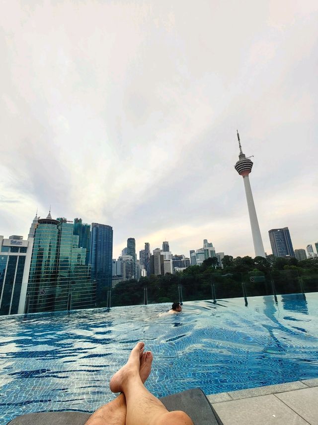 Hotel with Outstanding Rooftop view 