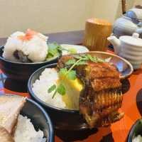 【京都祇園】ちょっとずつが嬉しい丼ランチ