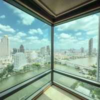 The Peninsula Bangkok โรงแรมริมแม่น้ำเจ้าพระยา