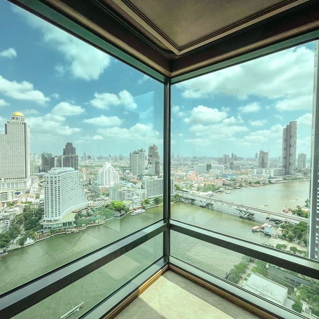 The Peninsula Bangkok โรงแรมริมแม่น้ำเจ้าพระยา
