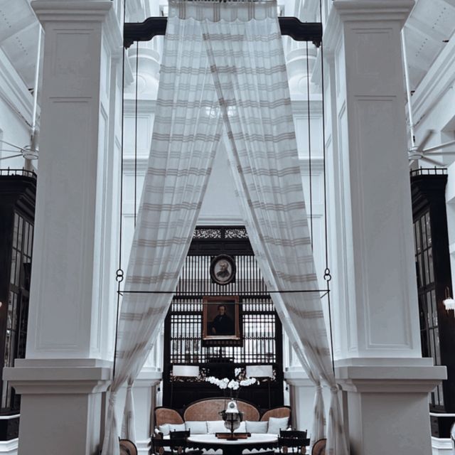 Modern Architecture with traditional Vietnamese elements
