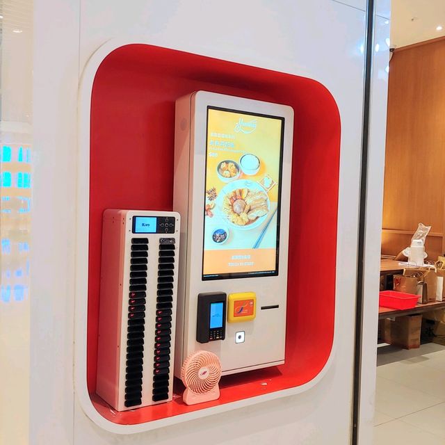 簡約精緻東南亞美食餐廳YUMMEE