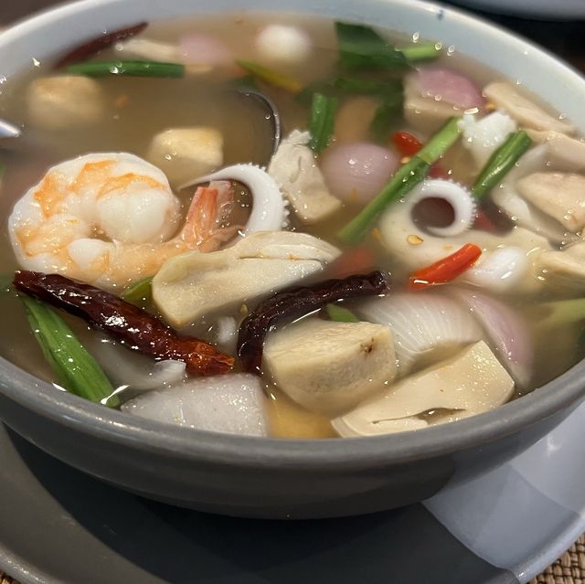 อร่อยเต็มพุง ภัตตาคารบ้านทุ่ง ปทุมธานี 