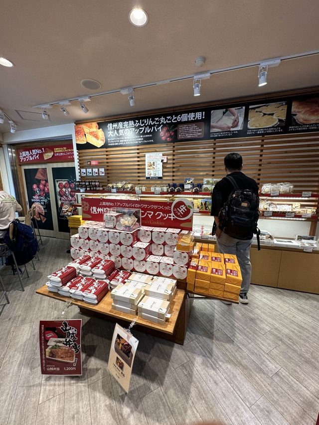上高地 ｜大排長龍信州蘋果美食店