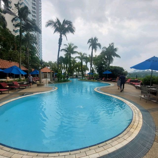 Hilton Cave Pool 