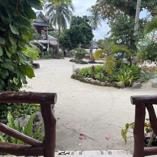 ที่พักดี ราคาเบาๆ บนเกาะเต่า 🐢
