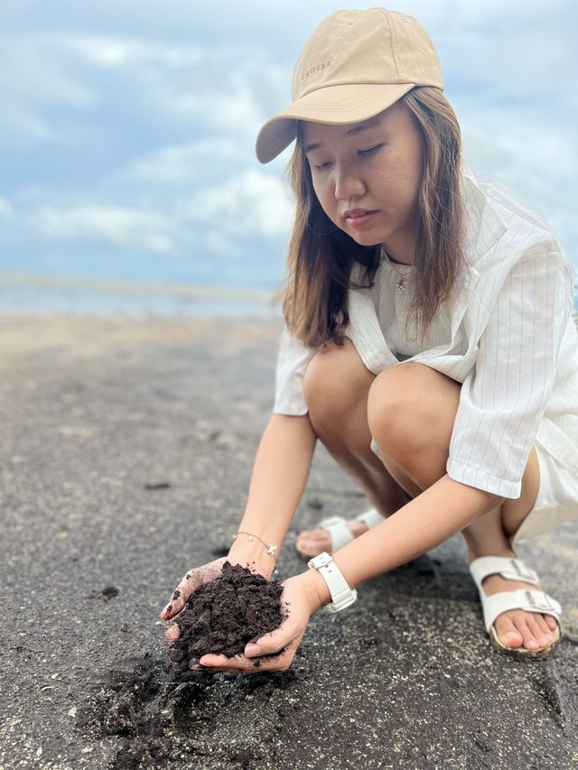 หาดทรายดำ ที่เที่ยวตราด มหัศจรรย์แห่งธรรมชาติ