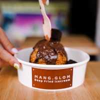 Mangglom deep fried icecream - มังกลม 🍨