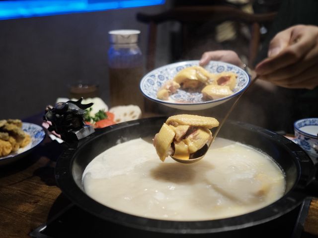 來一頓宮廷級饕宴！🍲 北角「滾得囍」打邊爐一流！