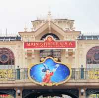 Explore a day in Disneyland Paris