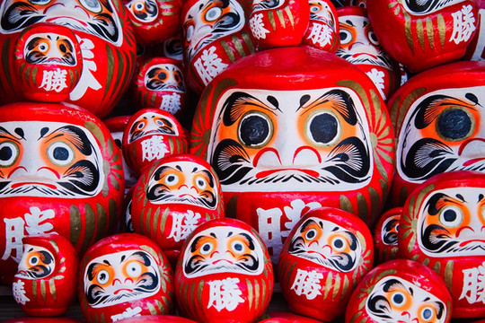 大阪】ご利益あること間違いなし‼️勝利祈願のダルマだらけの寺院を