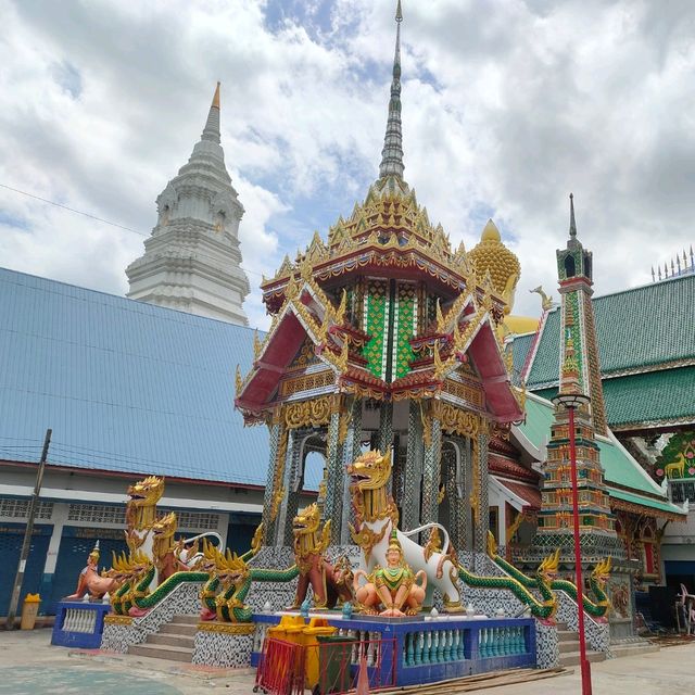 หนาวนี้เข้าวัดไหว้พระขอพรเสริมบารมี