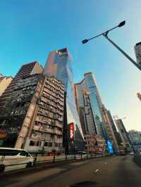 Capture this dynamic photo of a HK taxi in Causeway Bay! 📷
