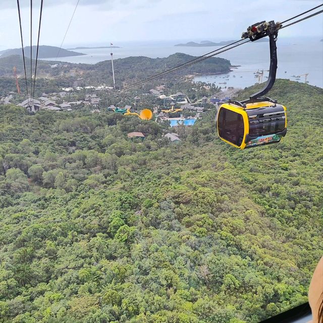 越南富國島 世界最長纜車