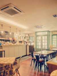 Little White Cafe