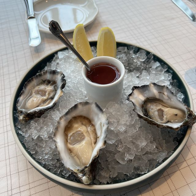 The Standard Grill ร้านสเต็กเฮ้าส์สไตล์อเมริกัน