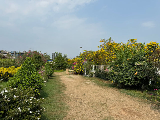 Ban Xiengkhouan Garden