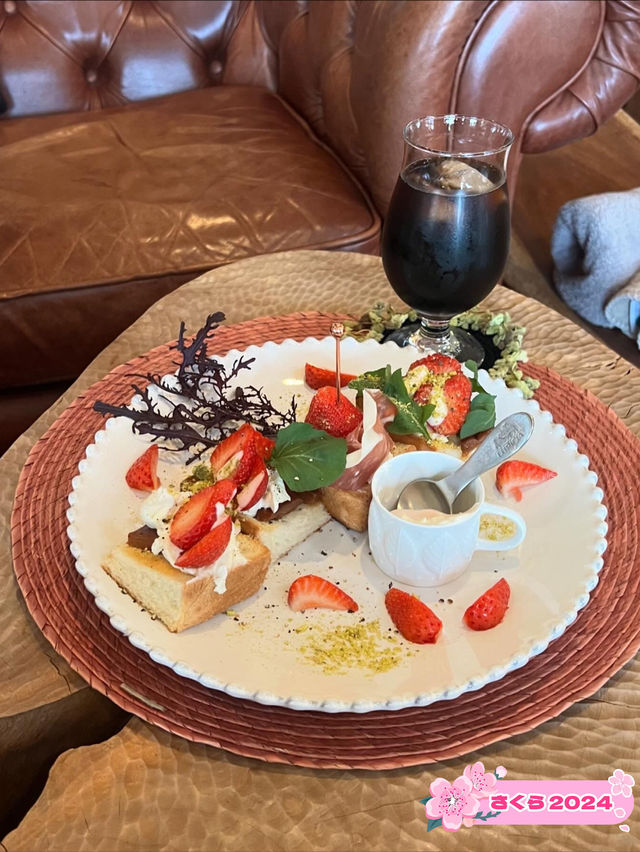 【糸島カフェ】癒しの空間！暖かな暖炉とおいしい料理が魅力的