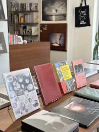 Taipei : Moom bookshop ร้านหนังสือตามไอดอล