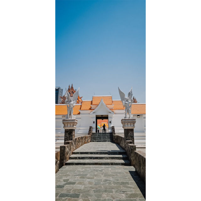 A visit to Wat Pariwat