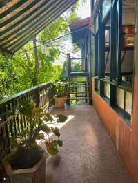 คาเฟ่สุดชิคริมน้ำแม่น้ำยมที่ ชมปรางค์ คาเฟ่