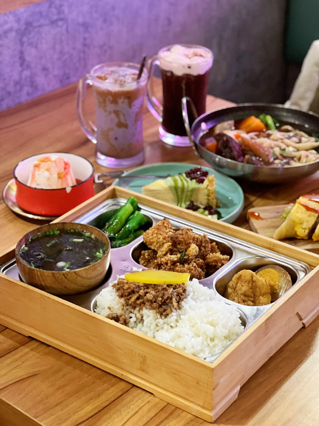 黃大仙正宗地道台灣菜咖啡店