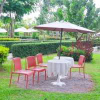 The Pomelo Cafe