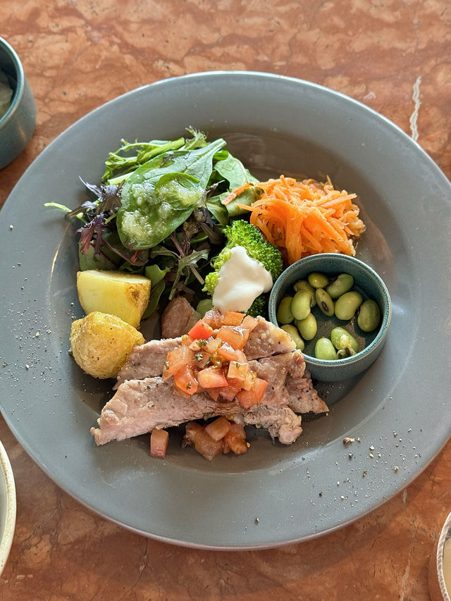 【東京/神田】昔に万世橋駅があった煉瓦造りの高架下を作り変えたお店 『Sta.神田店』
