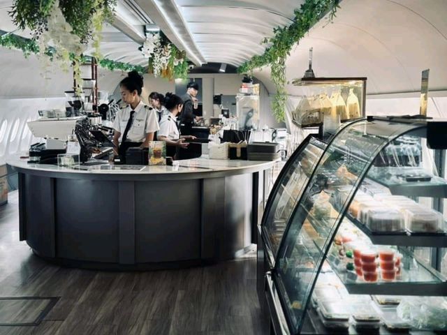 See Stars & Forest Cafe คาเฟ่เครื่องบินสกลนคร