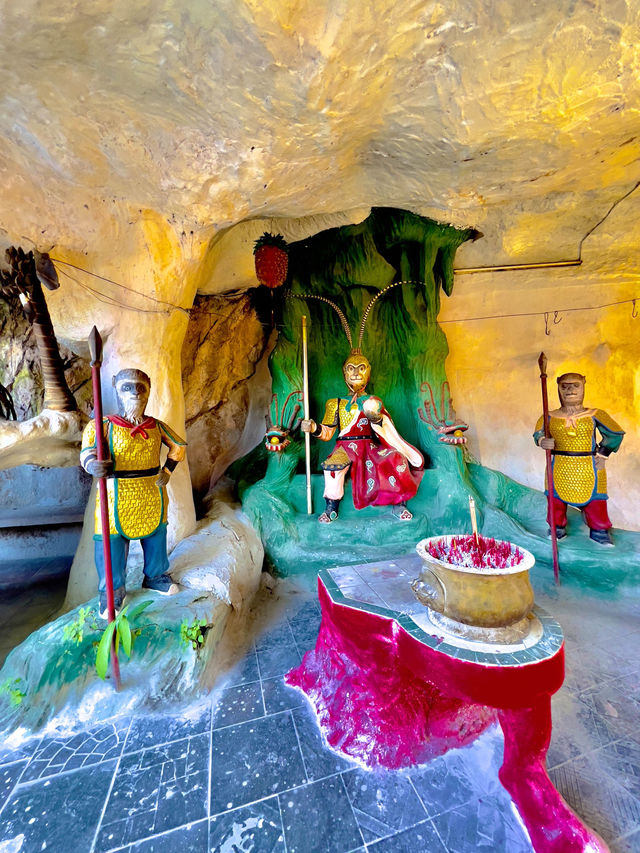Cave Temple With Colorful Decorations In Ipoh✨🇲🇾