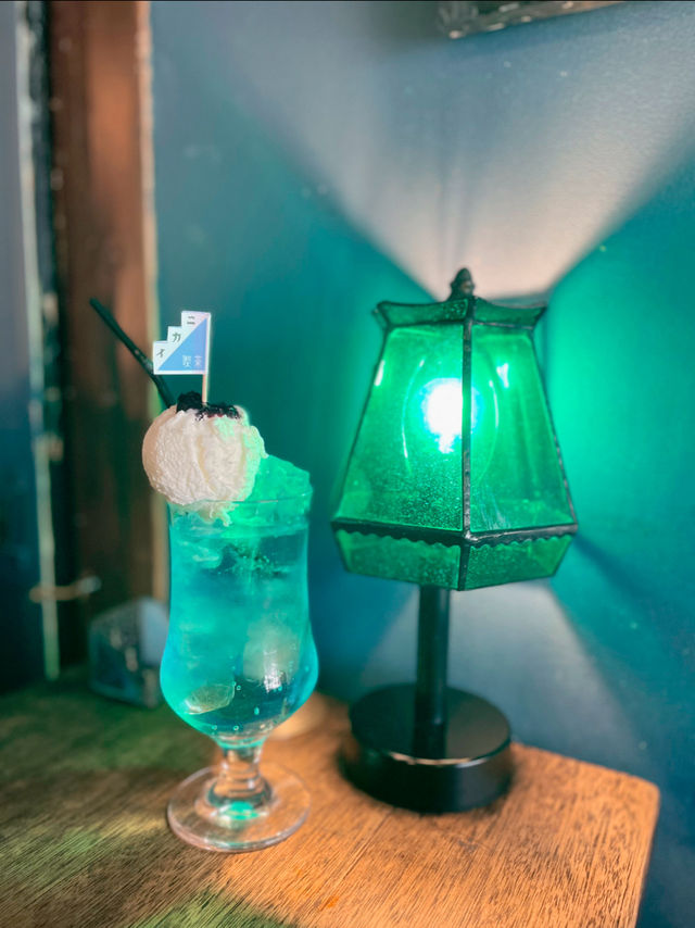 大人気の東京の素敵なレトロカフェ！喫茶ニカイ🍹
