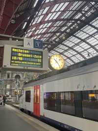 Antwerpen สถานรถไฟที่สวยที่สุดในเบลเยี่ยม