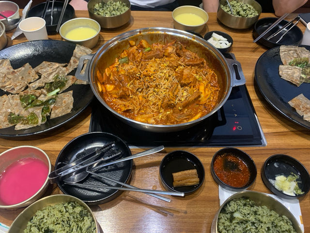🍜 앞산 큰골집, 진정한 한식의 매력에 푹 빠진 하루! 🌟