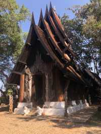 Guide to Baan Dam Museum (Black Temple) in Chiang Rai 🇹🇭