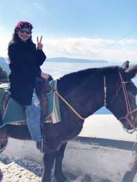 What makes SANTORINI FAMOUS?!?