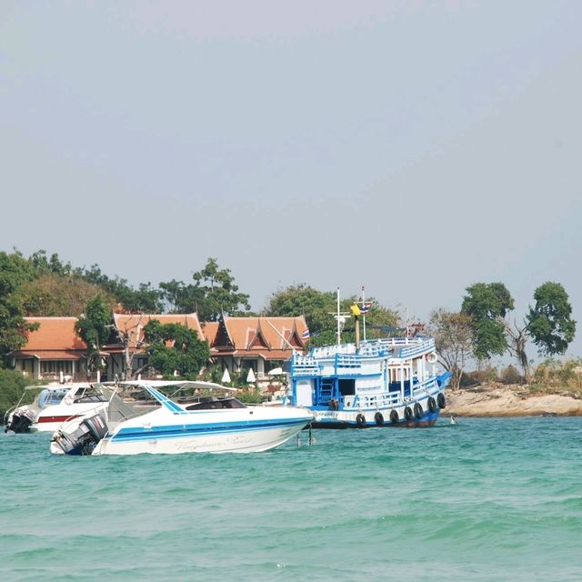 ทริปเล่นน้ำบนเกาะ
