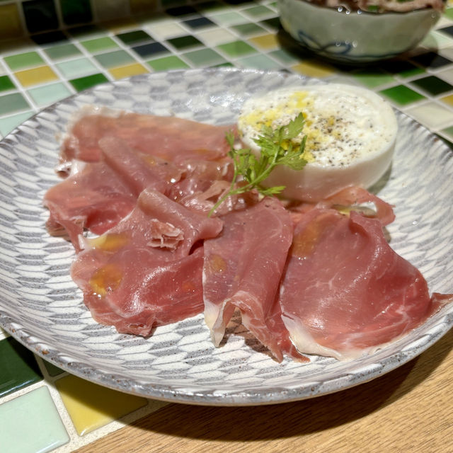 【京都・烏丸】鉄板焼きが自慢の居酒屋「鉄板とアテふぅふぅ 四条烏丸店」