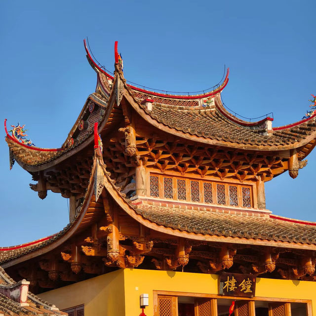 香山教寺：心靈淨土⛩️🌿