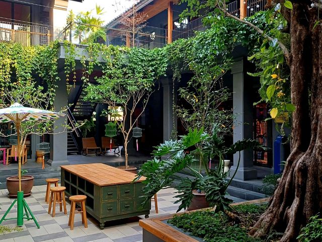 【清邁】Kalm Village：藝術設計綜合園和博物館，適合休息和參觀