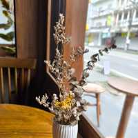 Log Coffee and Teak Furniture 