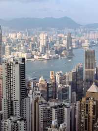 จุดชมวิวฮ่องกงหลักล้าน บนยอดเขา Victoria Peak